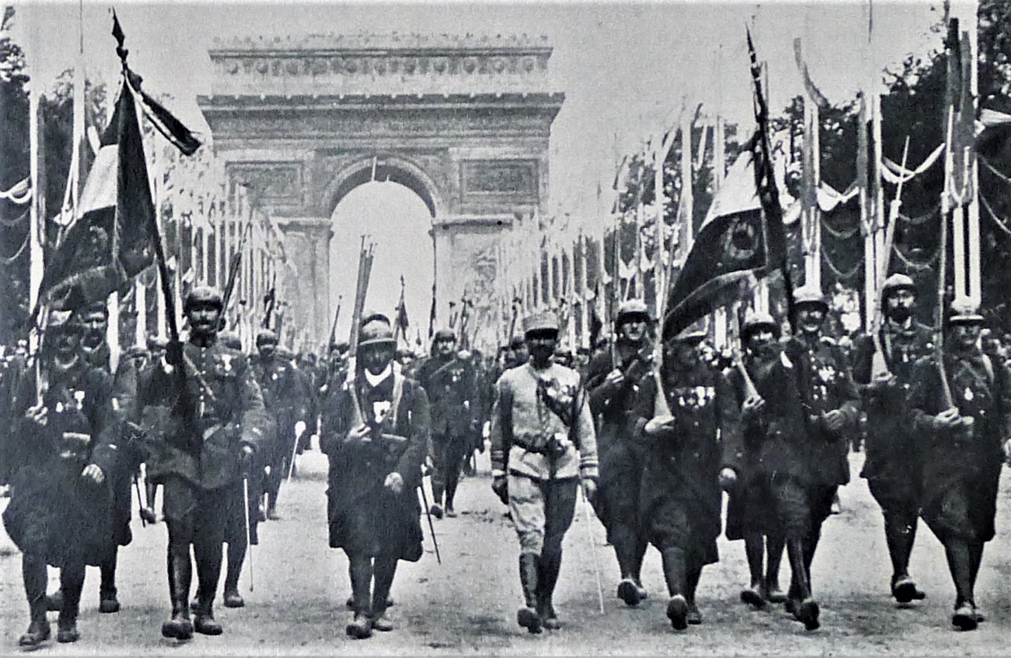 "La Légion dans la Grande Guerre" Rollet_14071919_2_-_Copie